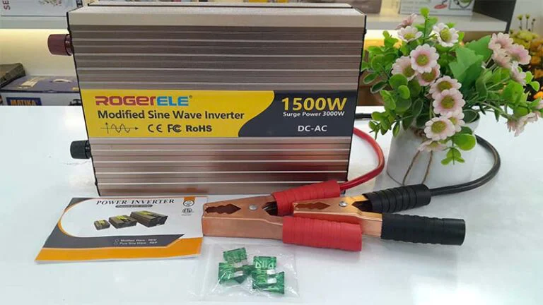 bo-chuyen-nguon-12v-sang-220v-rogerele-1500w-song-vuong-3