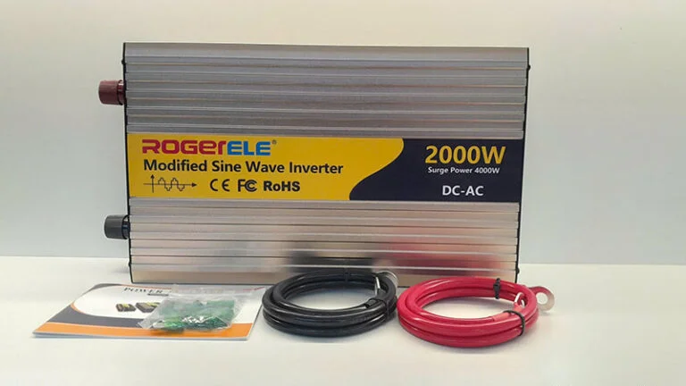 bo-chuyen-nguon-12v-sang-220v-rogerele-2000w-song-vuong-3