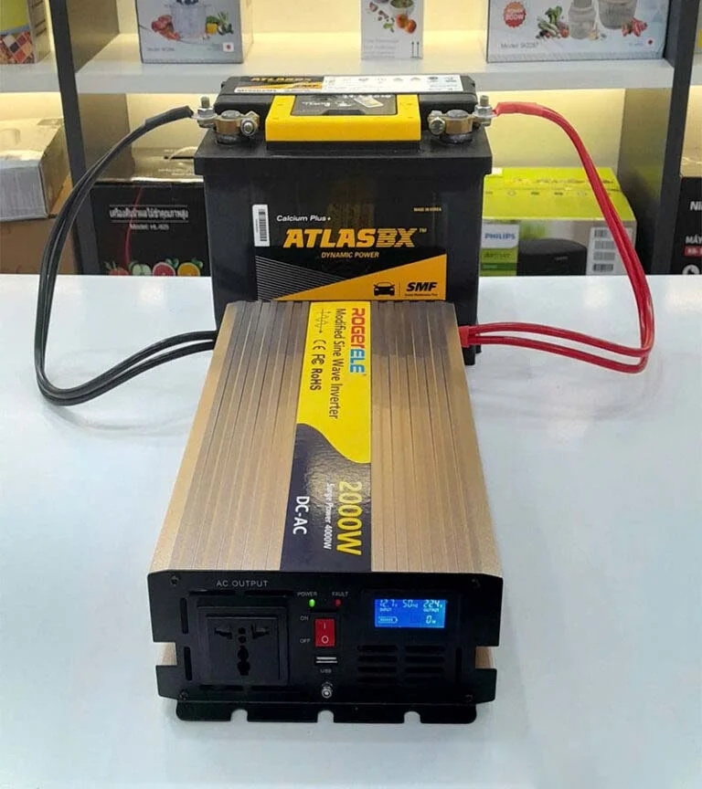 bo-chuyen-nguon-12v-sang-220v-rogerele-2000w-song-vuong-7